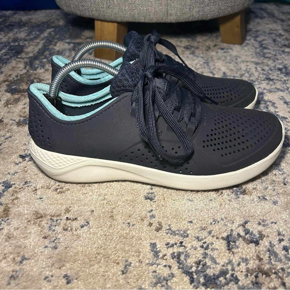 Crocs LiteRide Pacer Navy Blue Insulated Lace-zip Sneakers Size 8